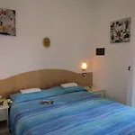 شقة Flat With Spacious Balcony In *