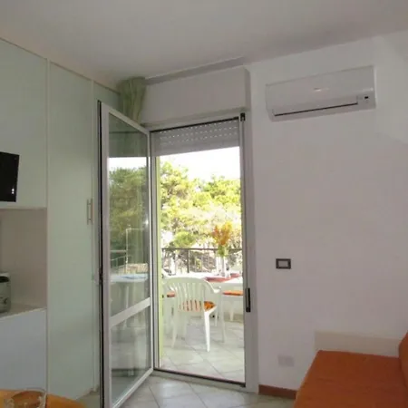Flat With Large Terrace In - Beahost Apartment