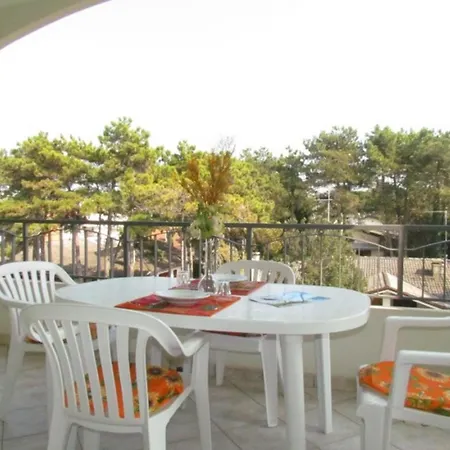 Flat With Spacious Balcony In * Bibione
